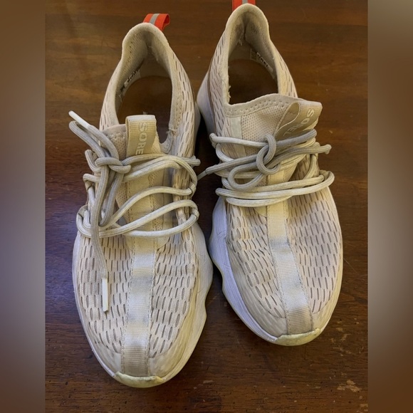 Sorel Tan Sneakers with Red and Green Details - Picture 6 of 7